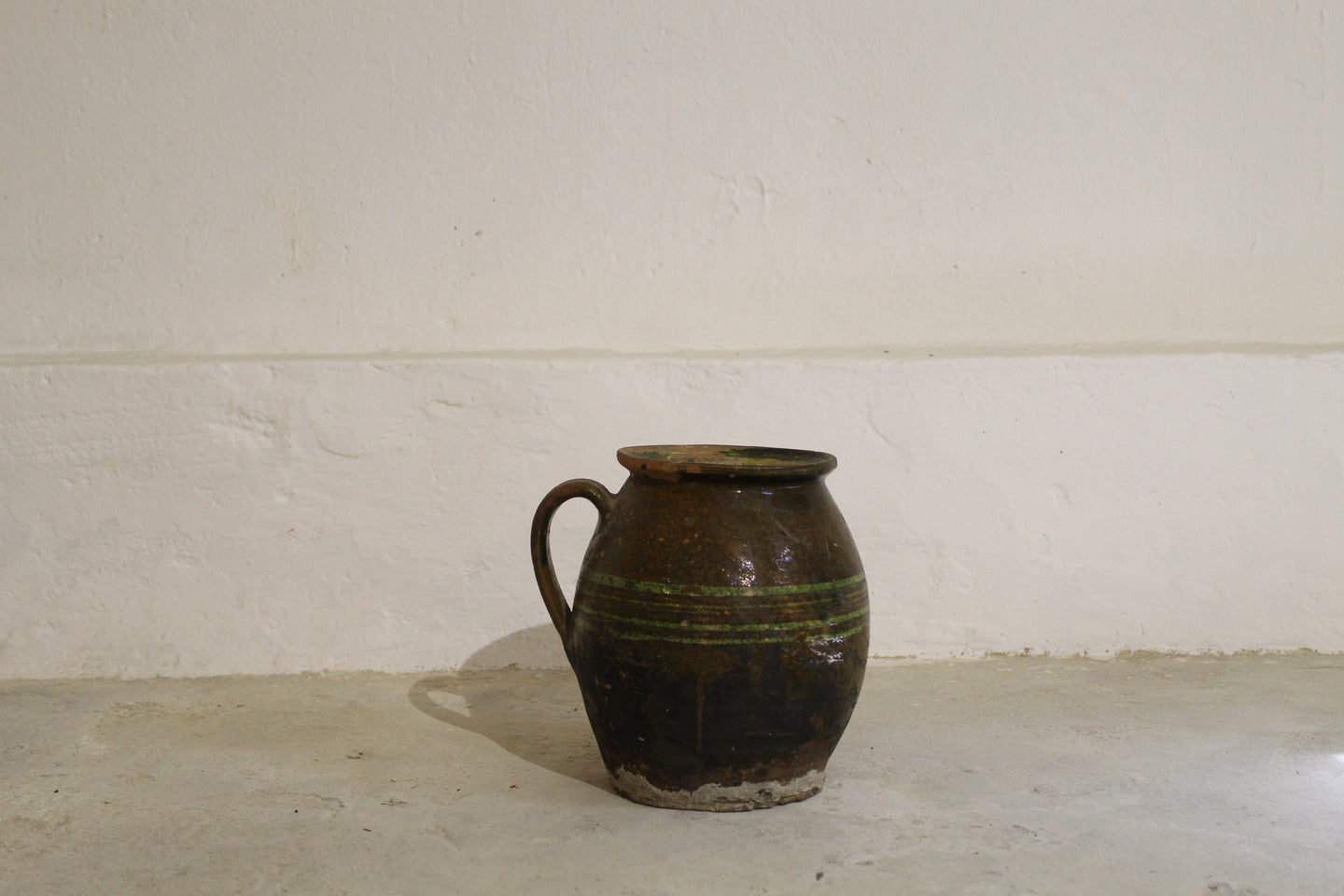 PRIMITIVE MILK JUG WITH HANDLE