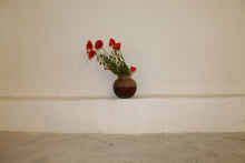 Load image into Gallery viewer, OMBRE CERAMIC VASE
