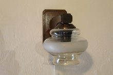 Load image into Gallery viewer, VINTAGE WALL LAMP
